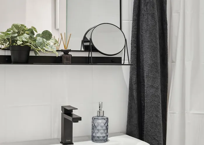 Appartement Zentral Wohnen Im Luisenviertel Kueche & Smart-tv